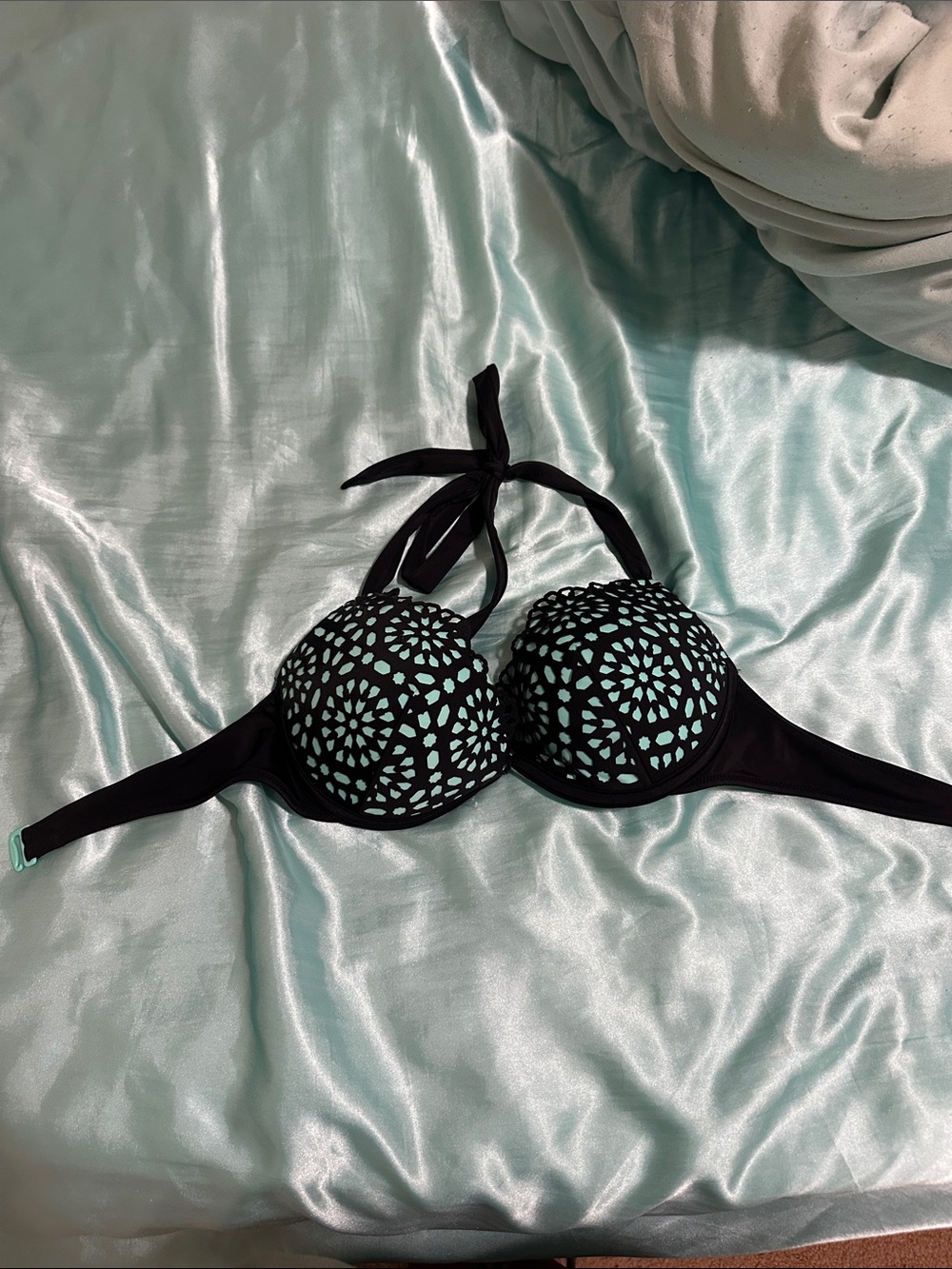 Shade & Shore Black and Mint Green Halter Bikini Top